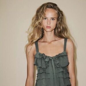 New Zara ruffled bow top- medium